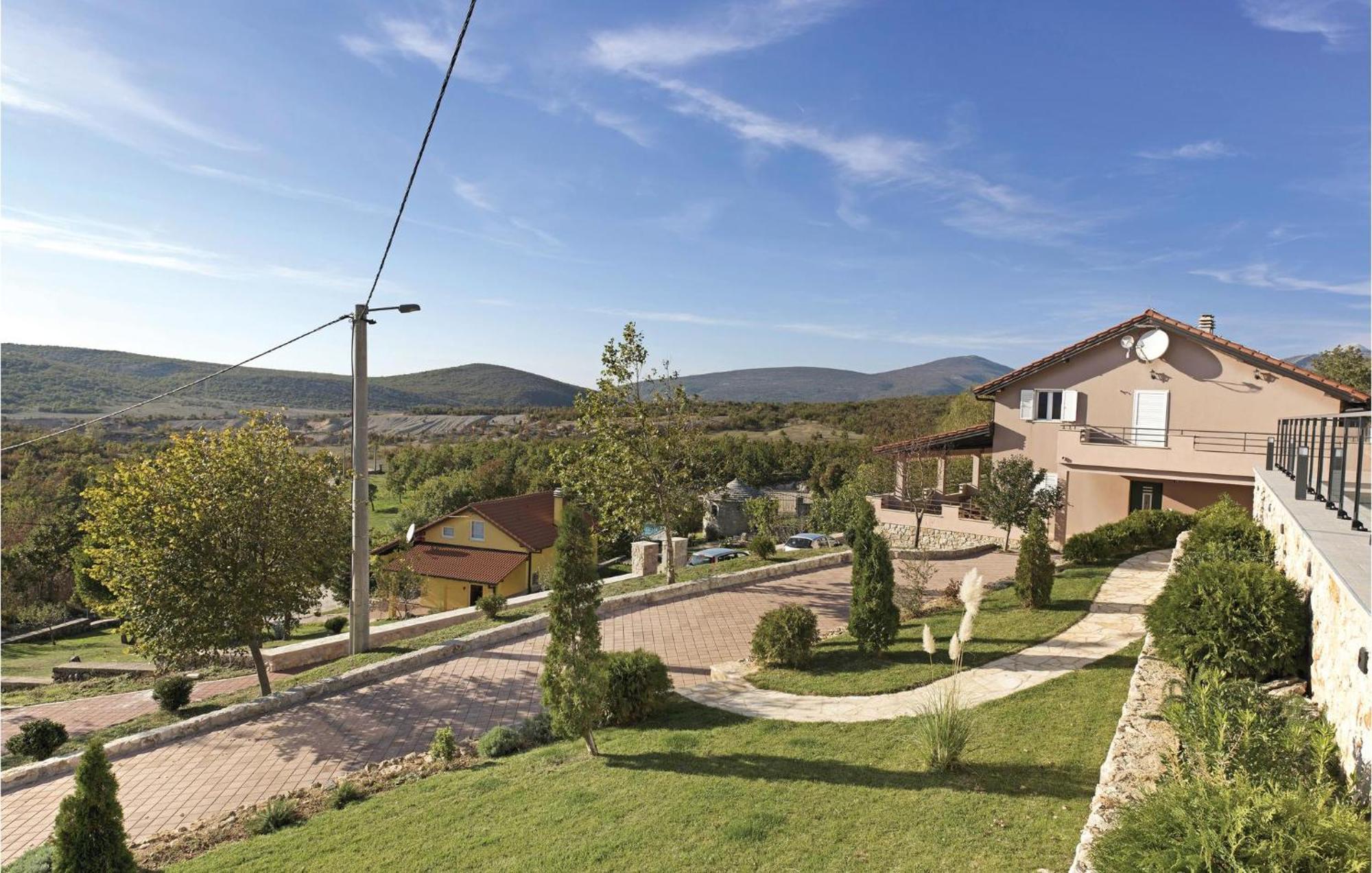 Gorgeous Home In Kijevo With Kitchen 외부 사진